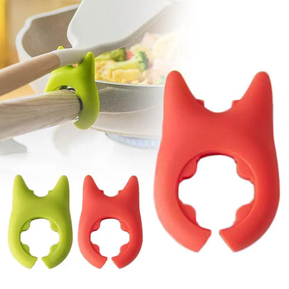 Portable Silicone Pot Lid Clip & Spoon Holder – Anti-Overflow, Heat-Resistant Kitchen Spatula Bracket